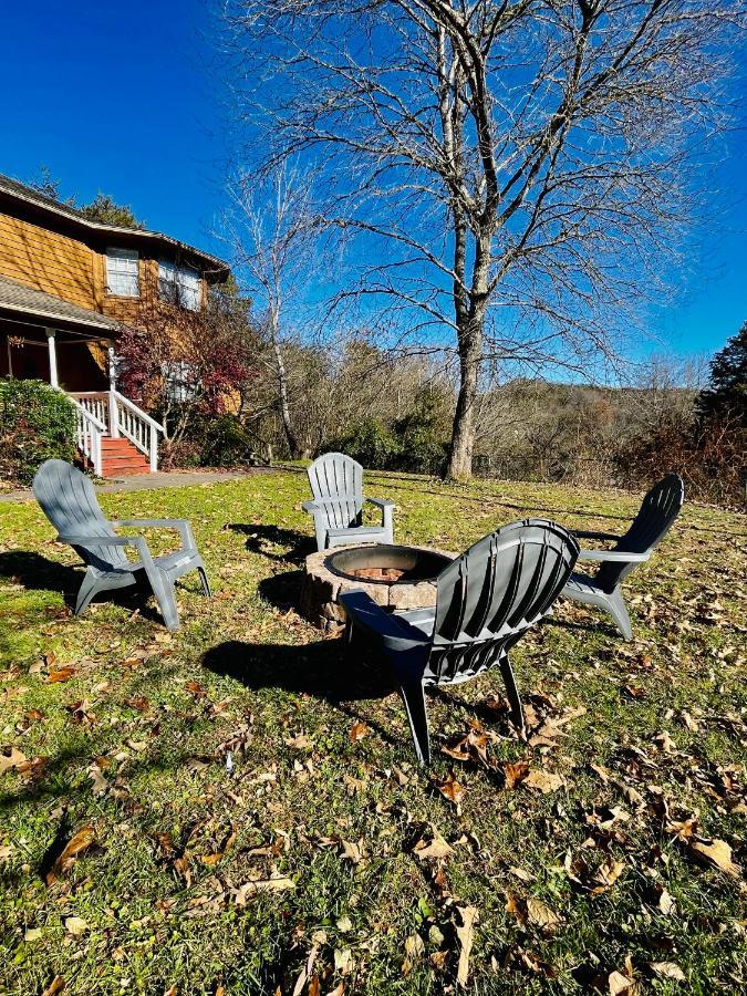 5Bedrooms*4King Beds*Outstanding Location*Hottub* Sevierville Ngoại thất bức ảnh