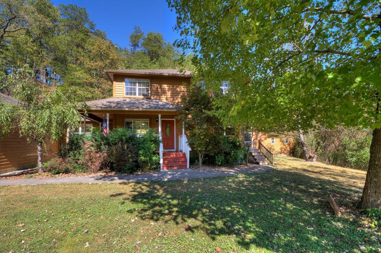5Bedrooms*4King Beds*Outstanding Location*Hottub* Sevierville Ngoại thất bức ảnh