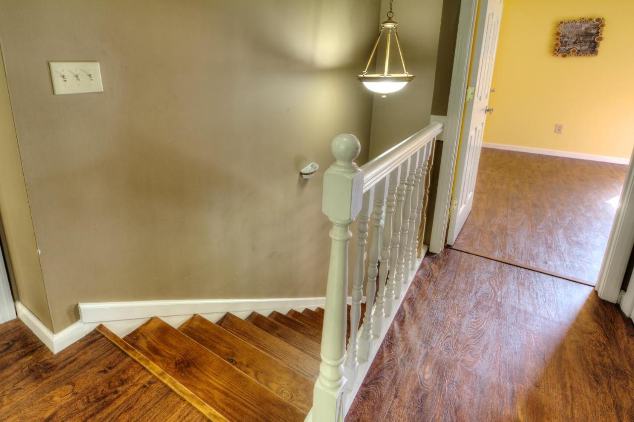 5Bedrooms*4King Beds*Outstanding Location*Hottub* Sevierville Ngoại thất bức ảnh