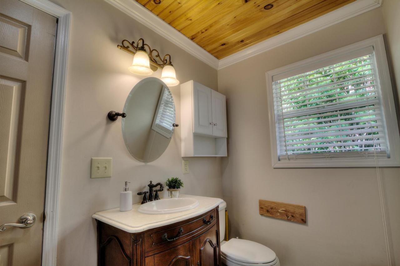 5Bedrooms*4King Beds*Outstanding Location*Hottub* Sevierville Ngoại thất bức ảnh