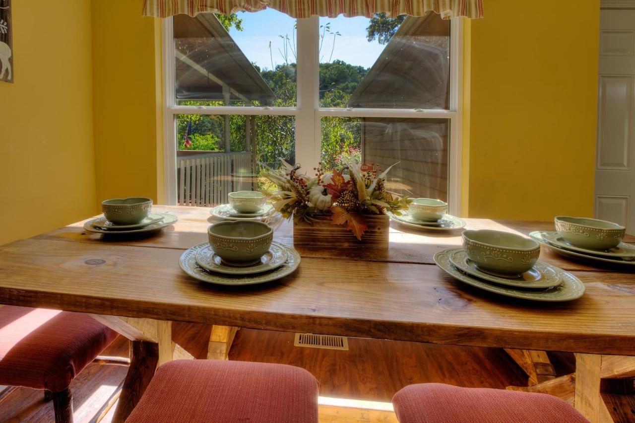 5Bedrooms*4King Beds*Outstanding Location*Hottub* Sevierville Ngoại thất bức ảnh