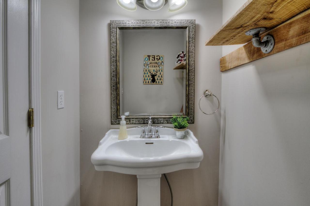 5Bedrooms*4King Beds*Outstanding Location*Hottub* Sevierville Ngoại thất bức ảnh